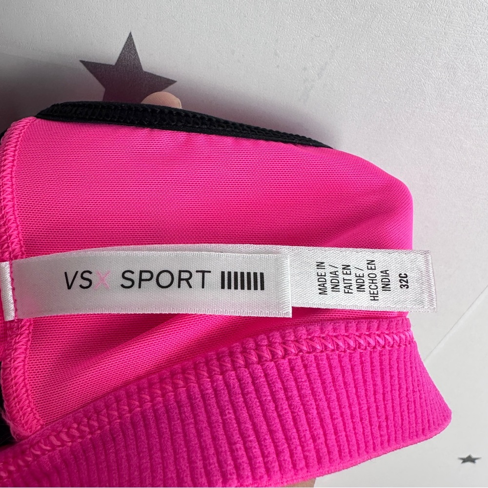 Victoria's Secret Pink VXS Front-Close Racerback
Sports Bra New without tag 32C - Picture 10 of 14